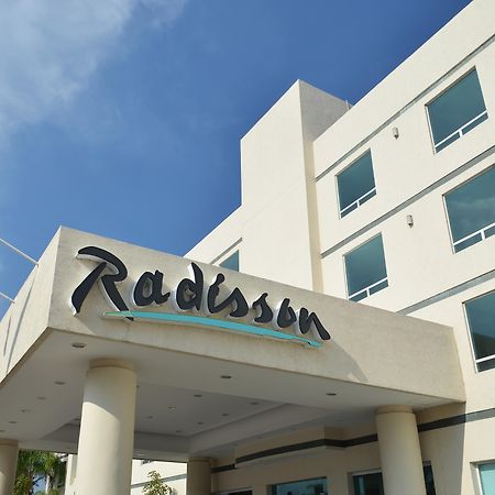 Radisson Poliforum Plaza Hotel Леон Экстерьер фото