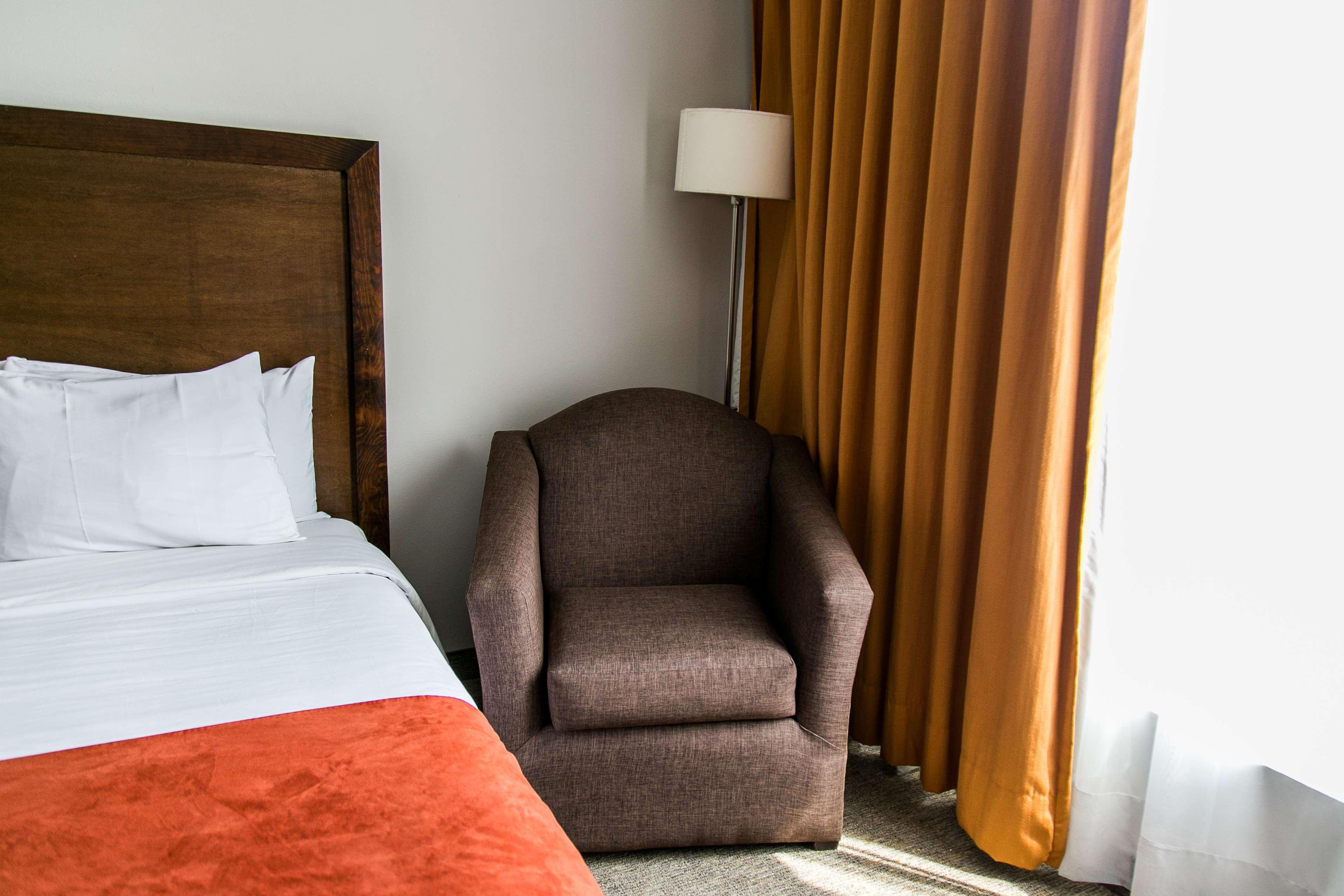 Radisson Poliforum Plaza Hotel Леон Экстерьер фото